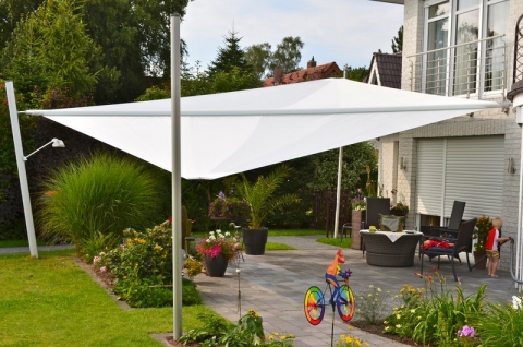 Sonnensegel oder Sonnenschirm? | Pina Design®