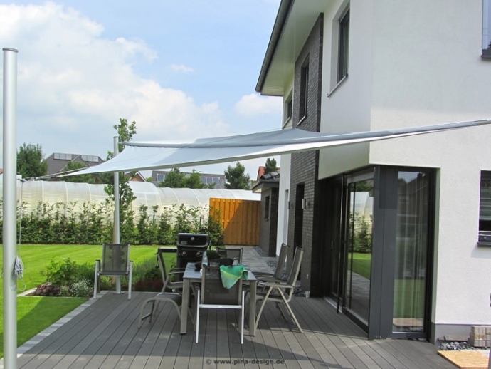 Sonnensegel aufrollbar auf einer Terrasse in Warendorf