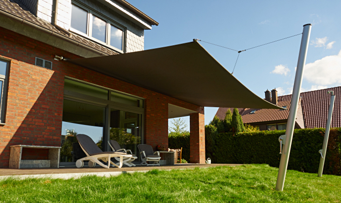 Aufrollbare & wasserdichte Sonnensegel für die Terrasse