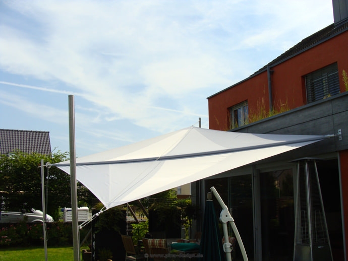 Leverkusen Sonnensegel über Terrasse am Haus