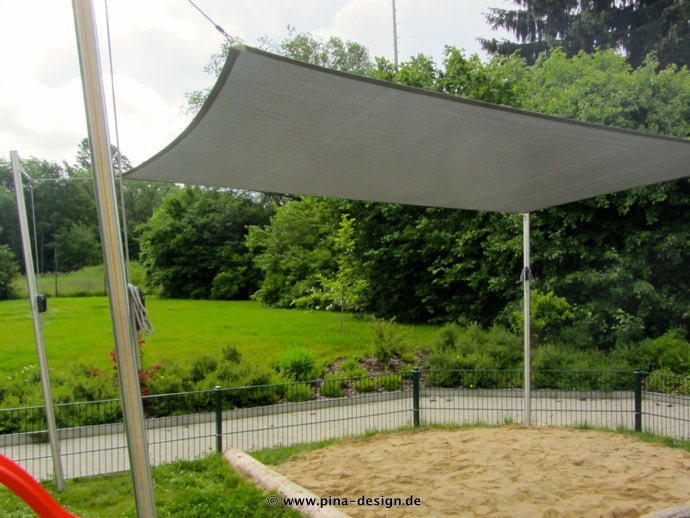 Sonnensegel feststehend Hessisch Lichtenau 4M I. graues Segel über eine Sandkasten