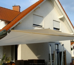 Baunatal  Sonnensegel auf Terrasse