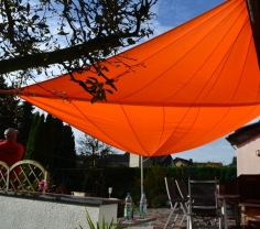 Geseke Sonnensegel über Terrasse 
