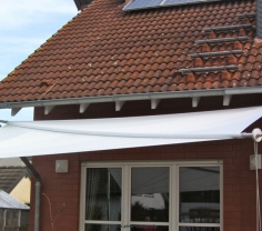 Holzwickede - Sonnensegel auf Terrasse