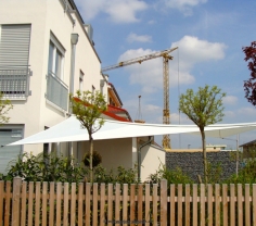 Köln - Sonnensegel über Terrasse alte Welle