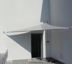 Ratingen - kleines Sonnensegel auf Balkon/ Dachterrasse