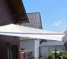 Remagen Sonnensegel über Terrasse