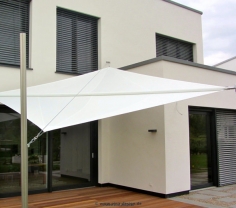 Soest – Sonnensegel über Hausterrasse