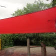 Sonnensegel feststehend Dormhagen 4M rotes Segel über einen Spielplatz