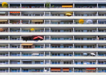 Sonnenschutz vielfältig auf Balkon